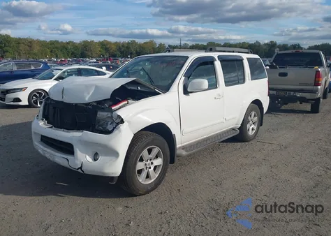2011 Nissan Pathfinder Sv z USA, uszkodzony, nr VIN 5N1AR1NN5BC629626